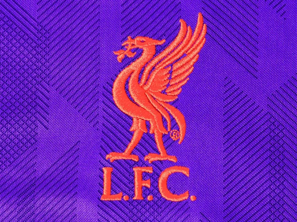 post card scudo liverpool seconda maglia 2019.webp